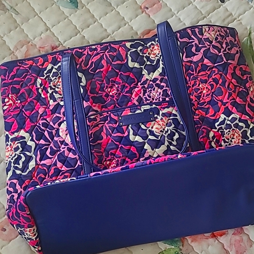 Vera Bradley tote bag